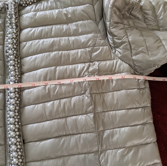 Italian Pearl Trimmed Gray Slim Puffer Jacket Size XL - Picture 14 of 14